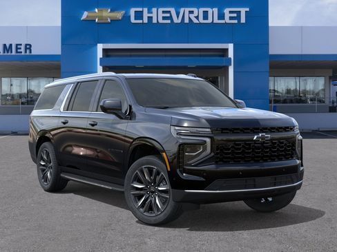 New 2026 Chevrolet Suburban LS w/ LS Custom Edition AWD/4WD image 31