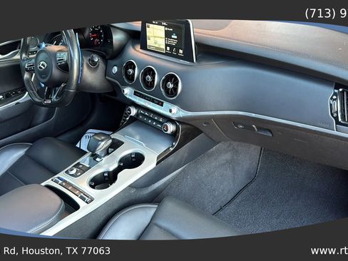 Used 2019 Kia Stinger GT2 image 40