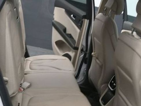 Used 2019 Lincoln Nautilus Reserve AWD/4WD image 11