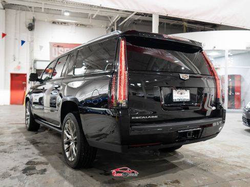 Used 2020 Cadillac Escalade ESV Premium Luxury w/ Escalade Sport Edition image 5