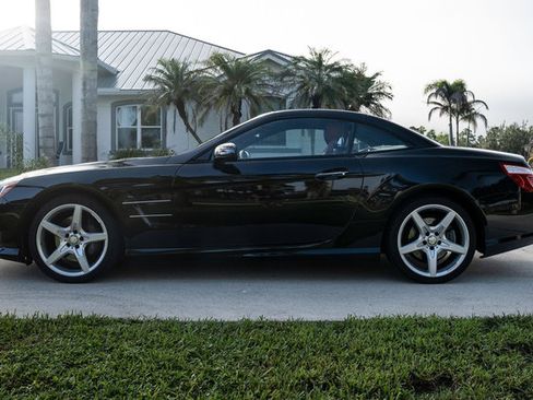 Used 2016 Mercedes-Benz SL 550 image 3