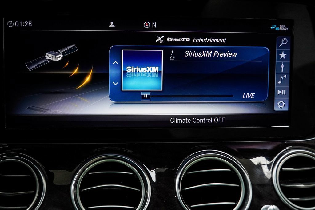 Used 2019 Mercedes-Benz E 450 4MATIC Wagon image 31