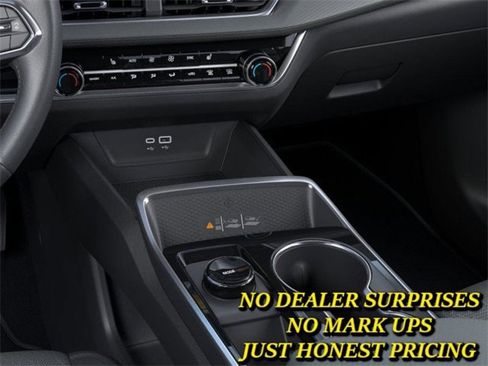 New 2026 Chevrolet Equinox LT w/ Convenience Package II image 23