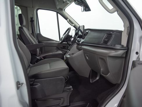 Used 2026 Ford Transit 350 XLT RWD image 18