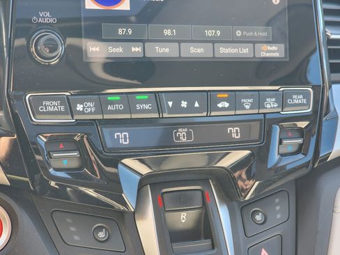 Used 2018 Honda Odyssey EX-L image 25