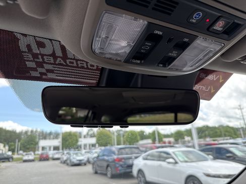 Used 2020 Honda Pilot Touring image 27