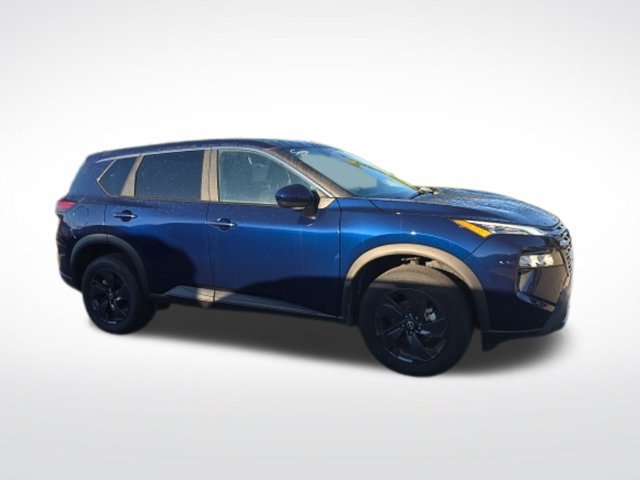 Used 2026 Nissan Rogue SV FWD image 1