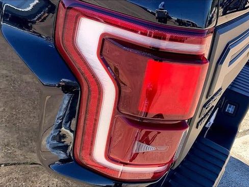 Used 2019 Ford F150 Raptor w/ Equipment Group 802A Luxury image 29