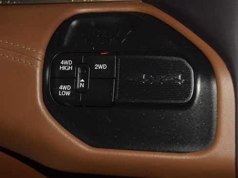 Used 2021 RAM 3500 Limited AWD/4WD image 31