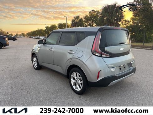 Certified 2023 Kia Soul LX w/ Option Group 015 image 4