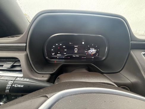 Certified 2022 GMC Yukon SLT w/ Max Trailering Package image 18