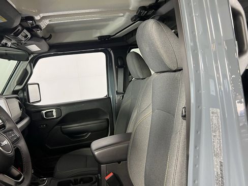 Certified 2025 Jeep Wrangler Willys 4xe image 20