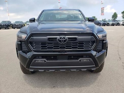 New 2025 Toyota Tacoma TRD Off-Road image 2