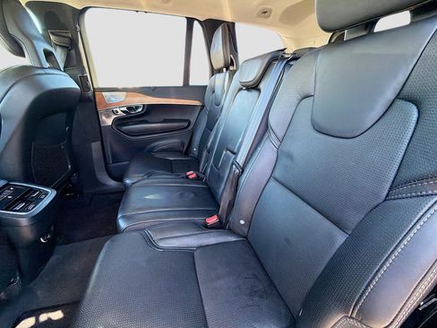 Used 2020 Volvo XC90 T6 Inscription w/ Protection Package Premier image 21