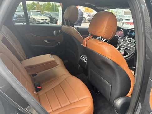 Used 2020 Mercedes-Benz GLC 300 4MATIC image 12