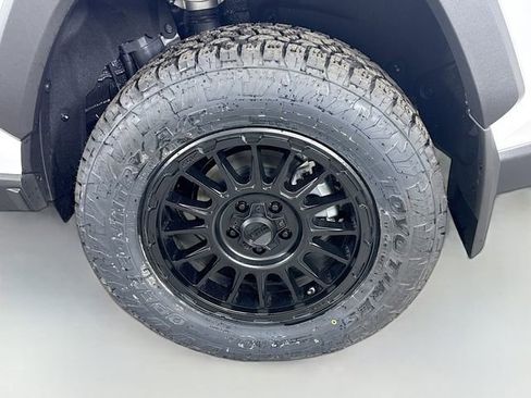 New 2025 Toyota RAV4 LE image 29