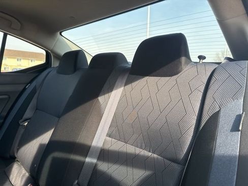 Used 2025 Nissan Versa SV image 35