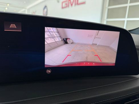 Certified 2024 Cadillac XT4 Premium Luxury AWD/4WD image 17