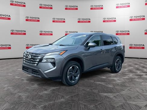 Used 2024 Nissan Rogue SV FWD image 1