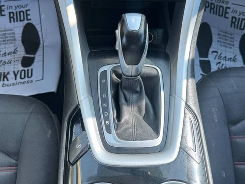 Used 2013 Ford Fusion SE FWD image 12