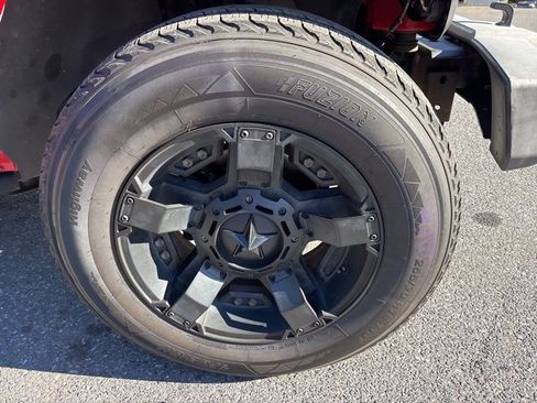 Used 2015 Jeep Wrangler Unlimited Sahara image 17