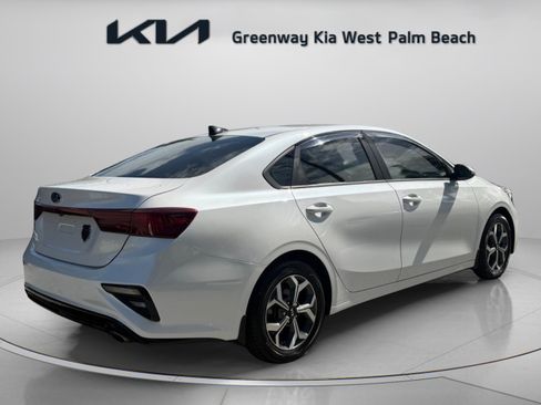 Certified 2021 Kia Forte LXS FWD image 7