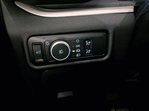 Certified 2024 Ford Explorer XLT w/ Equipment Group 202A image 31