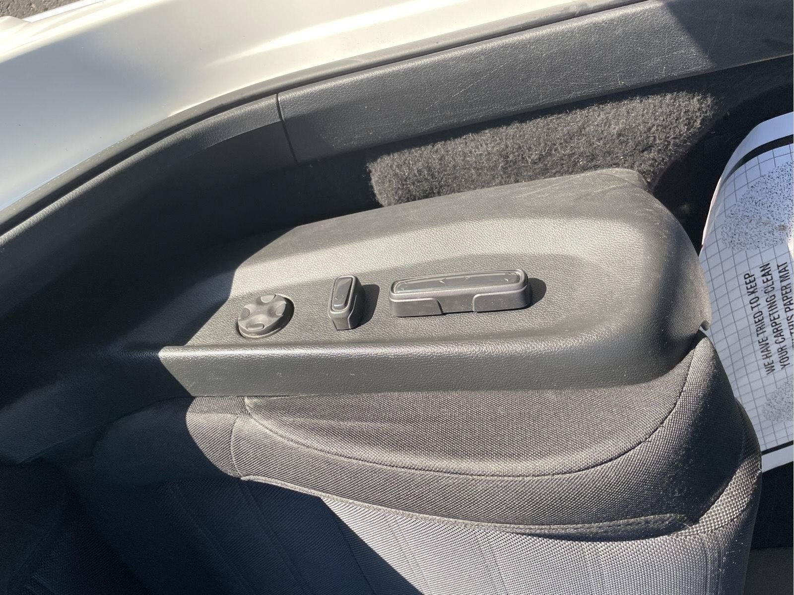 Used 2017 Honda CR-V EX image 24