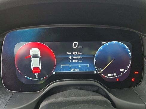 Used 2024 Maserati Grecale GT image 11