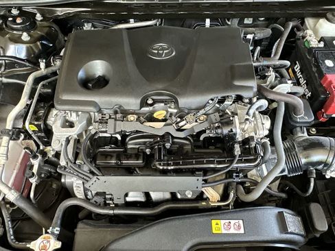 Used 2023 Toyota Camry LE FWD image 11