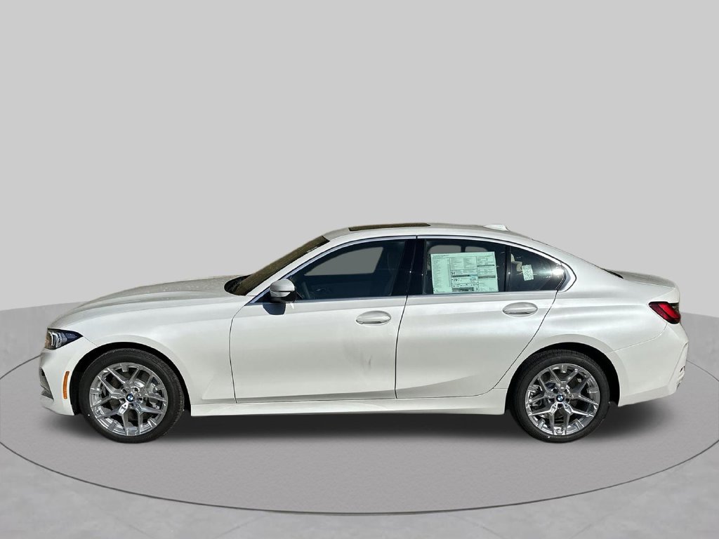 Used 2026 BMW 330i xDrive Sedan w/ Premium Package AWD/4WD image 6