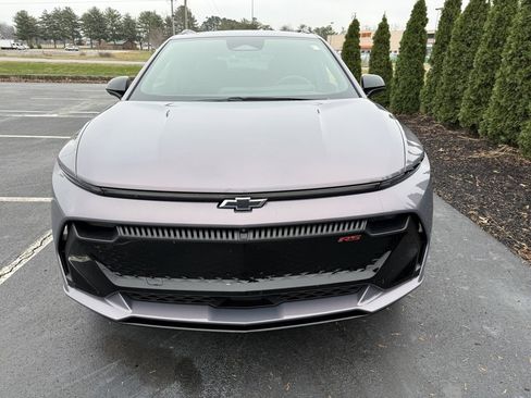 Used 2024 Chevrolet Equinox EV RS image 7