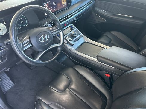 Used 2023 Hyundai Palisade Calligraphy image 10