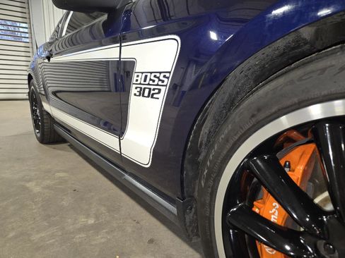 Used 2012 Ford Mustang Boss 302 w/ Boss 302 Accessory Pkg image 28