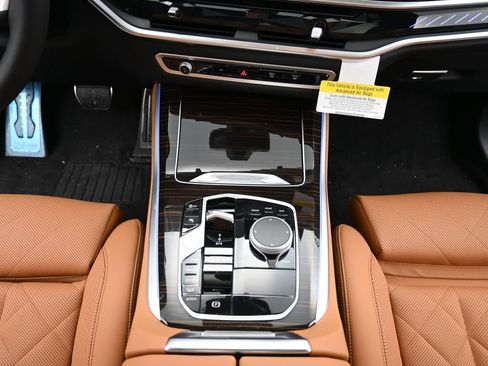 New 2026 BMW X5 M60i w/ Climate Comfort Package AWD/4WD image 12