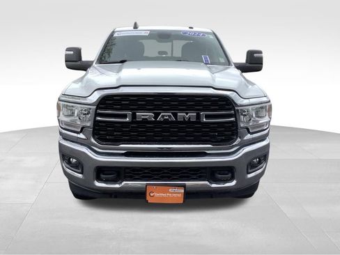Certified 2024 RAM 3500 Big Horn AWD/4WD image 3