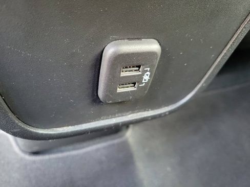 Used 2022 Chevrolet Equinox LT FWD image 18