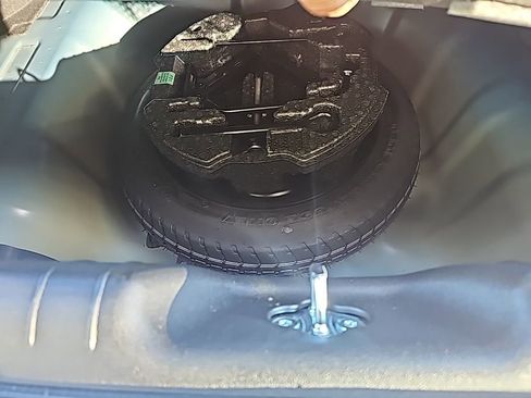 New 2026 Hyundai Elantra Limited image 38