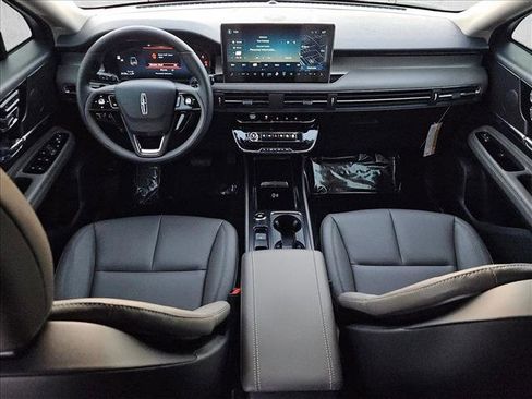 New 2026 Lincoln Corsair Premiere image 13