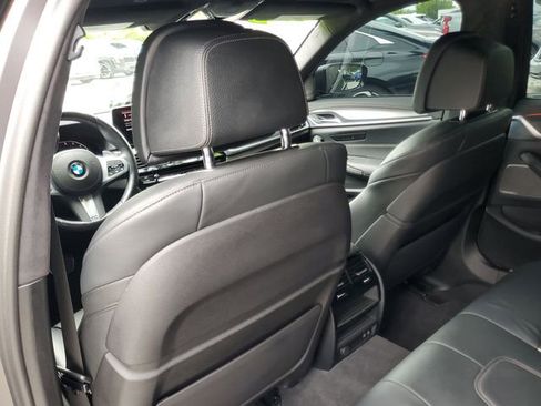 Used 2023 BMW M550i xDrive w/ Executive Package AWD/4WD image 13