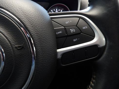 Used 2018 Jeep Compass Latitude w/ Cold Weather Group image 29