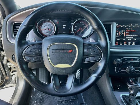 Used 2022 Dodge Charger R/T RWD image 11