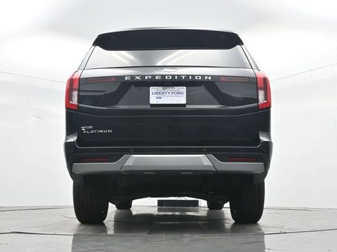 New 2026 Ford Expedition Platinum w/ Driver's Package image 43