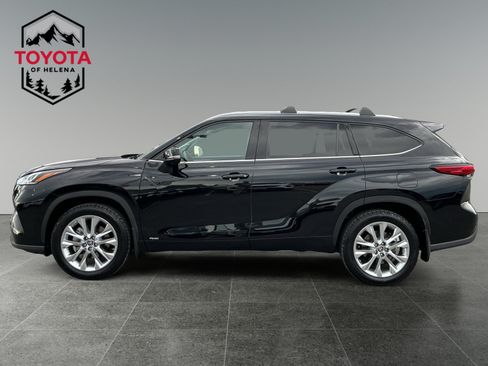 Certified 2023 Toyota Highlander Limited AWD/4WD image 2
