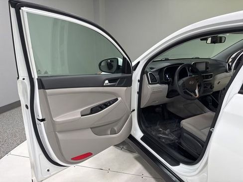 Used 2021 Hyundai Tucson SE FWD image 6