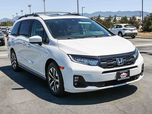 New 2026 Honda Odyssey EX-L image 3