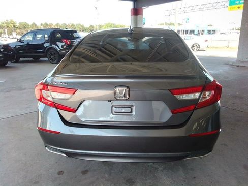 Used 2018 Honda Accord EX-L image 6