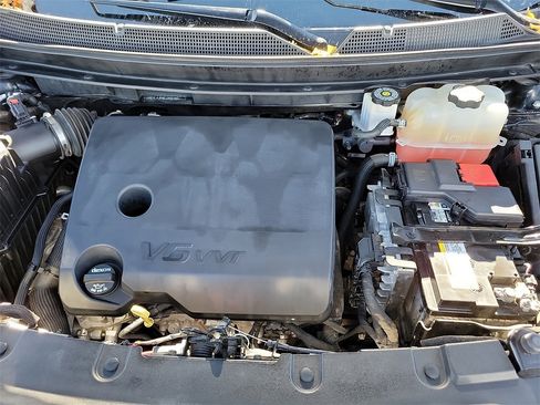 Used 2021 Chevrolet Traverse RS image 13