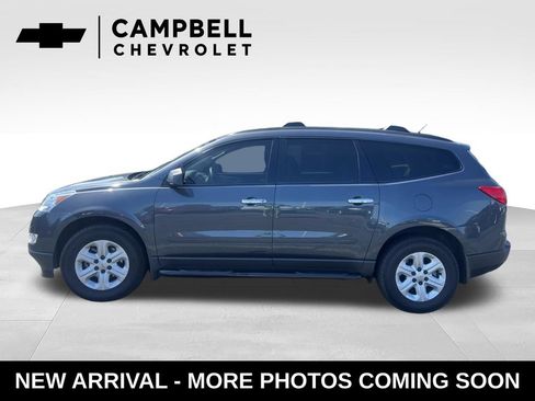 Used 2011 Chevrolet Traverse LS AWD/4WD image 2