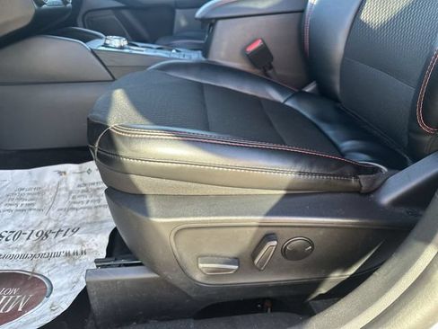 Used 2025 Ford Escape ST-Line AWD/4WD image 16